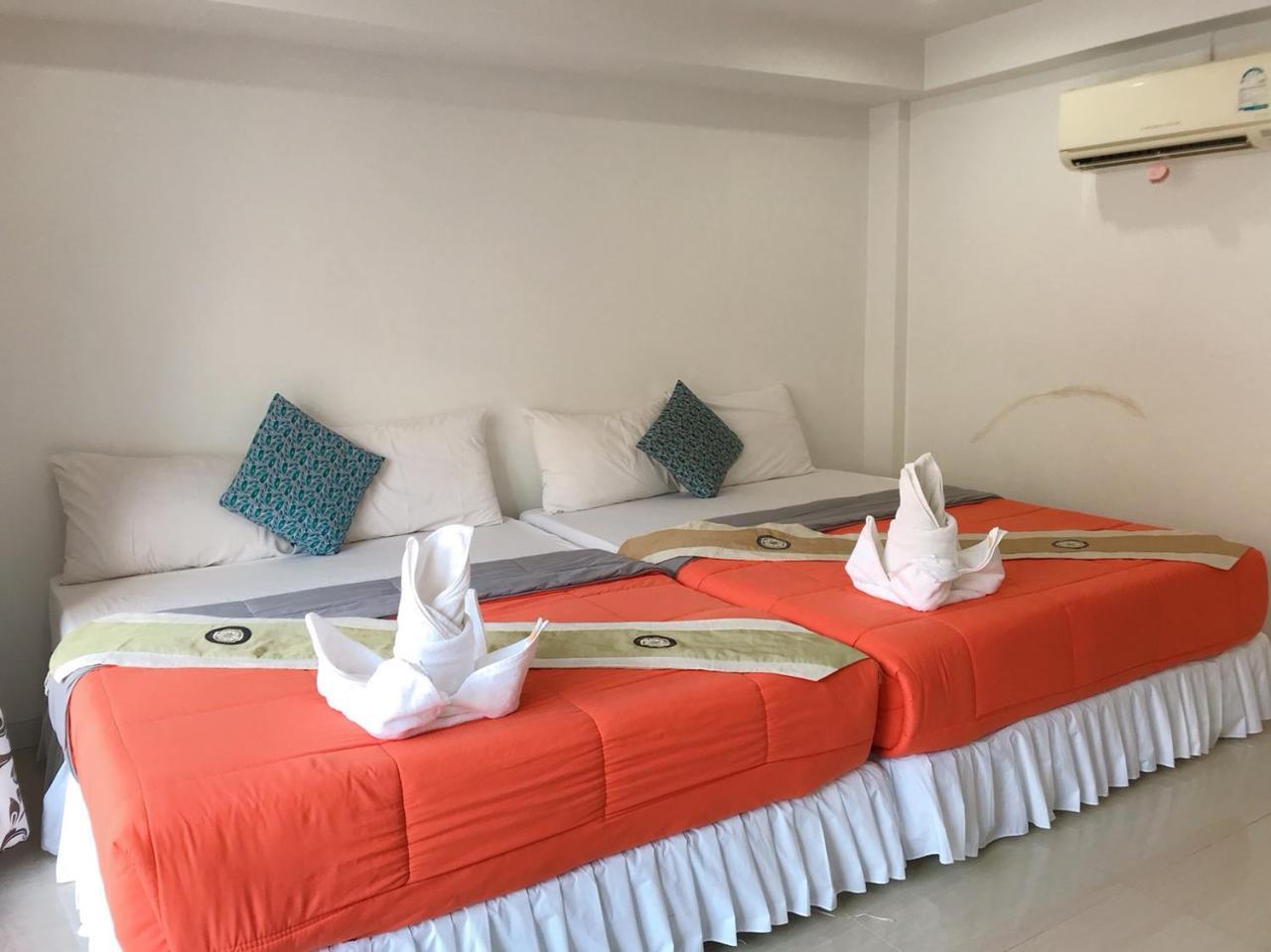 Bird Hotel Chonburi Exterior foto