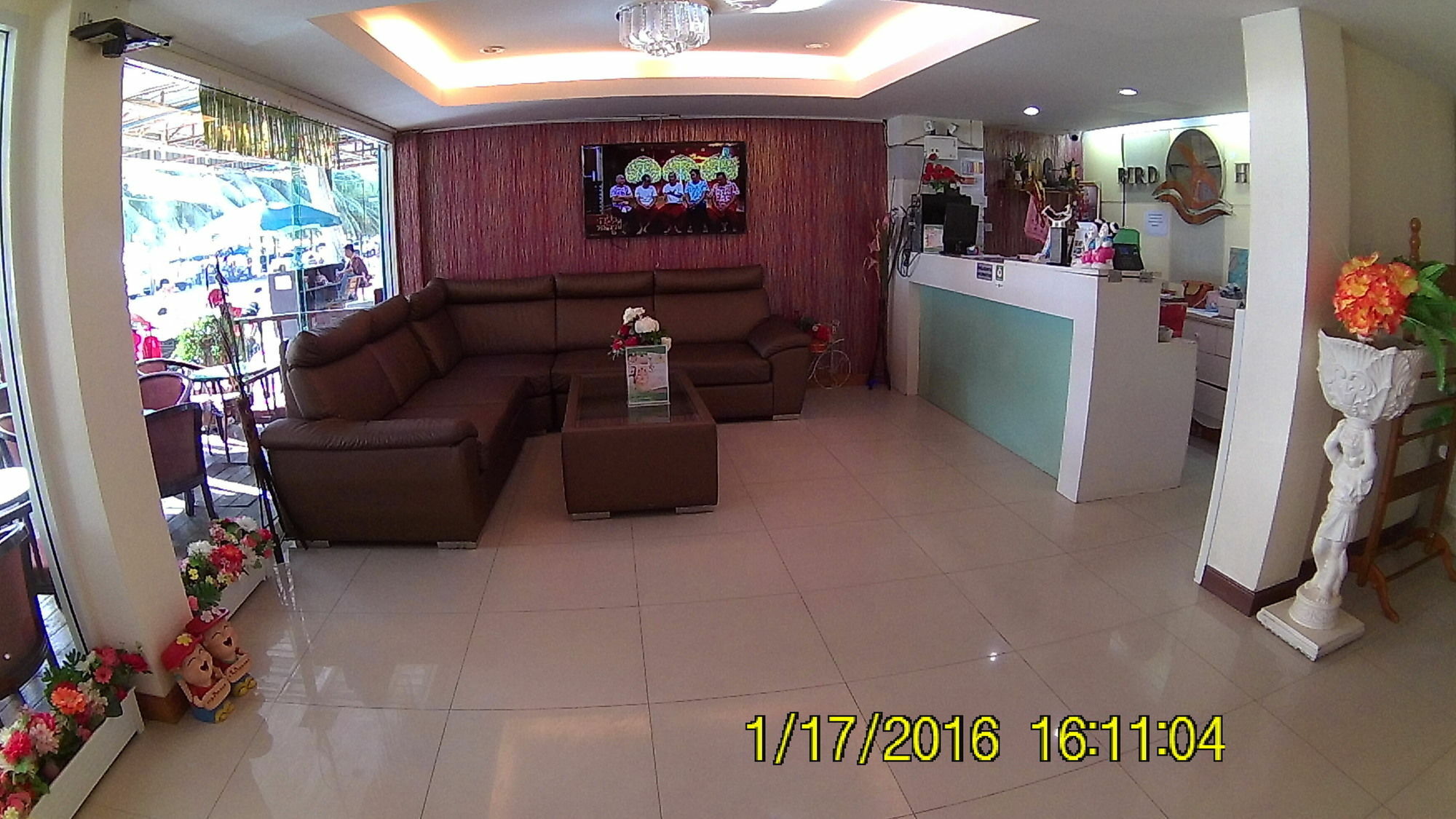 Bird Hotel Chonburi Exterior foto